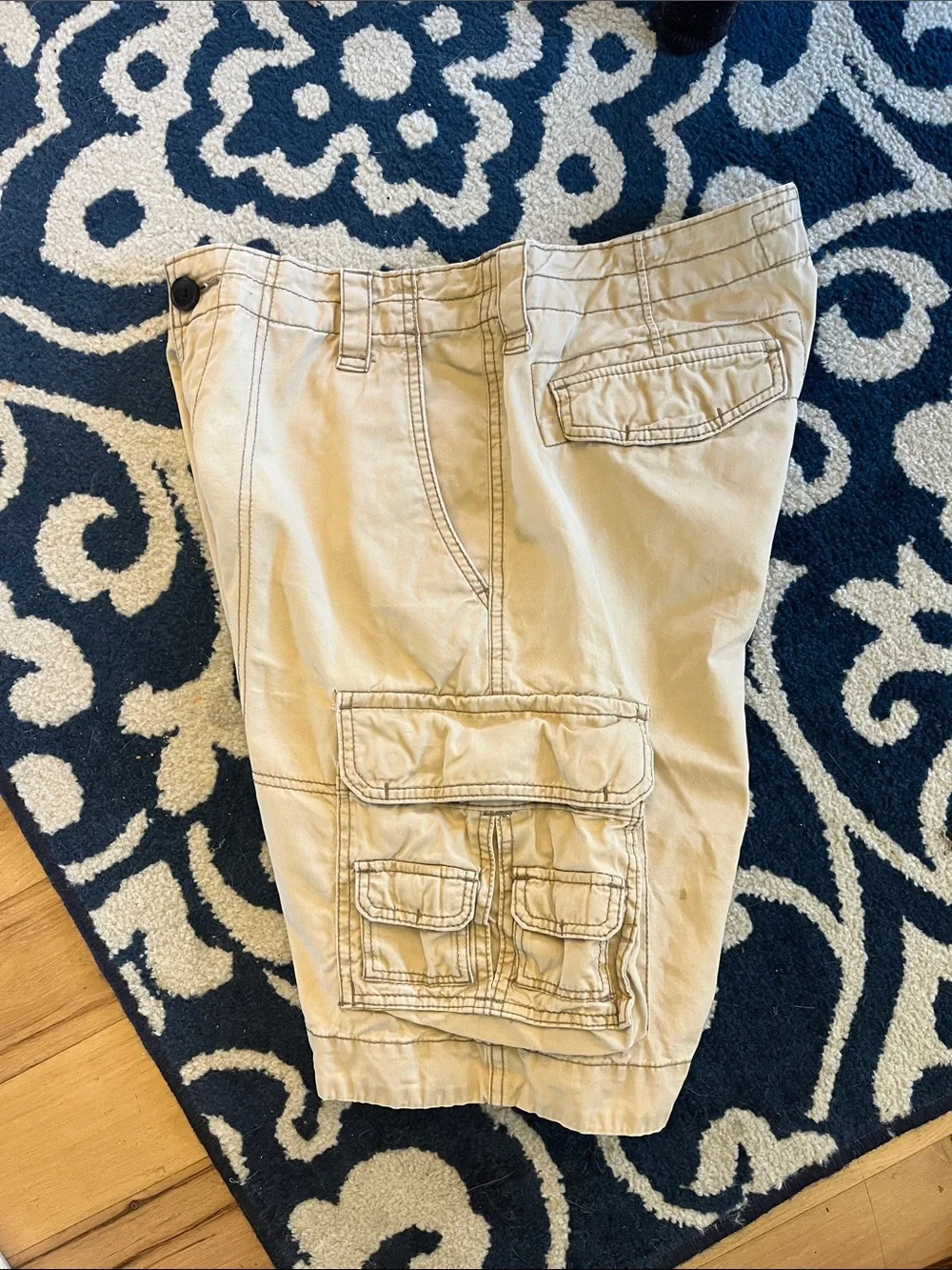 Aeropostale casual beige